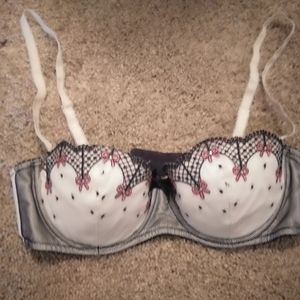 Victoria's Secret Demi Bra- 34C